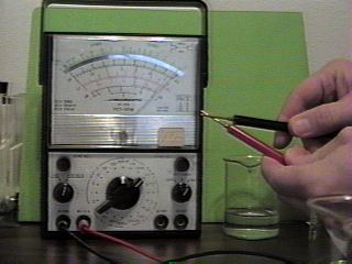Condutivity meter (probes touching-short circuit)